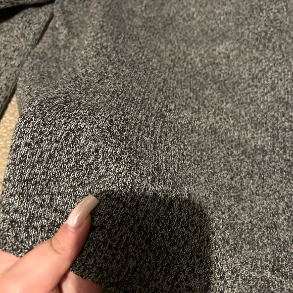 Forever 21 Sweater - Picture 2 of 3